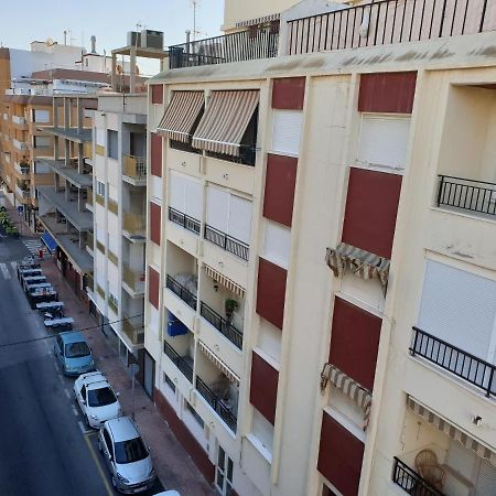 Beachside Apartment In Torrevieja Luaran gambar