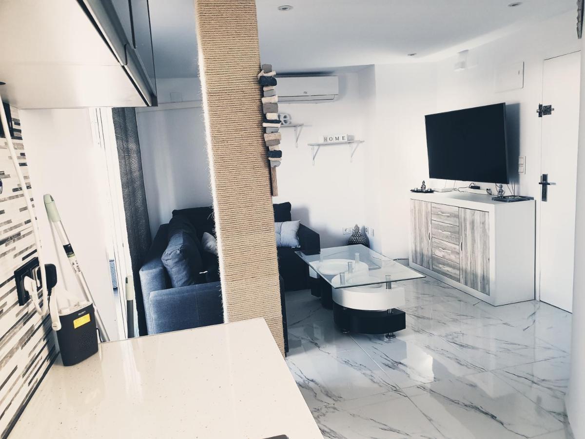 Beachside Apartment In Torrevieja Luaran gambar
