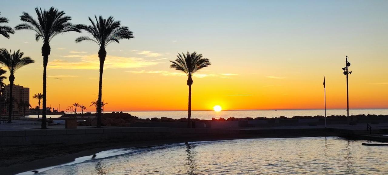 Beachside Apartment In Torrevieja Luaran gambar